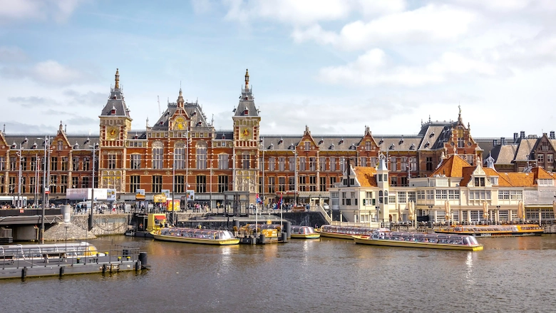 Amsterdam 48-hour itinerary through the Canal Ring, Jordaan, Museum Quarter and De Pijp