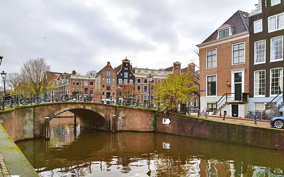 Amsterdam weekend city break guide with canals, culture and easy walks