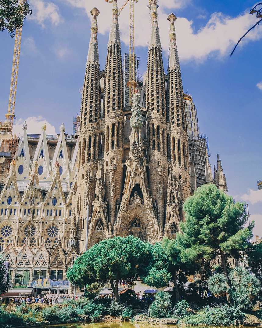 Barcelona city break with Sagrada Família, Eixample streets and Mediterranean light