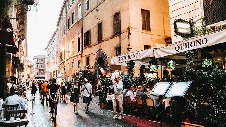 Quiet hidden spot in Rome away from the busiest tourist routes