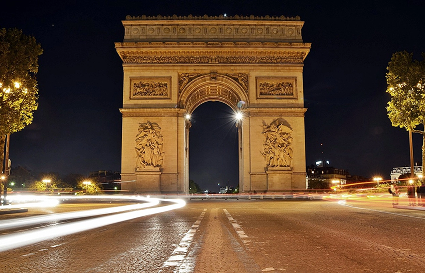 Paris 48-hour itinerary with river walks, classic sights and cafe stops
