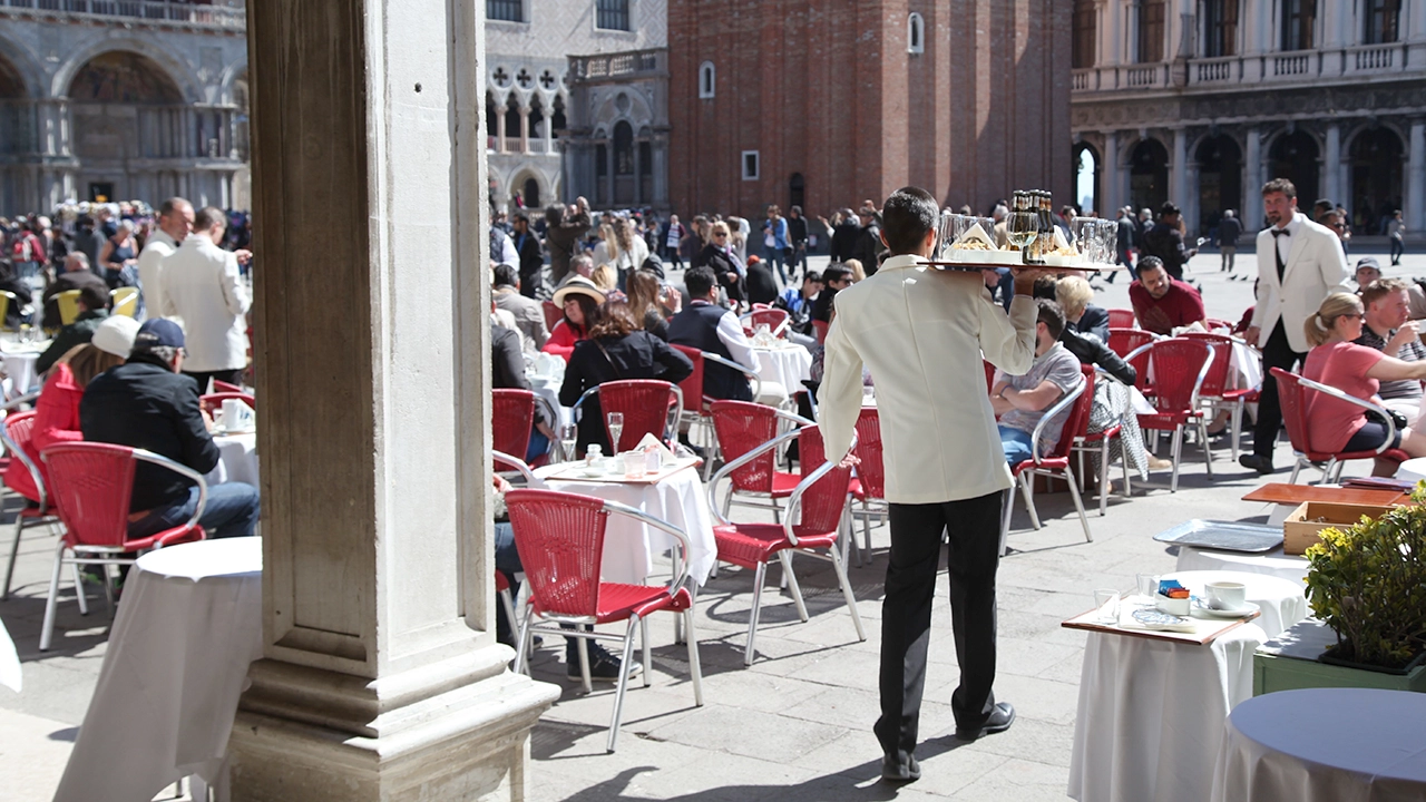 Venetian food, cicchetti and traditional places to eat