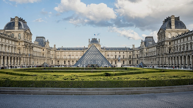 Where to stay in Paris with neighbourhood and hotel area advice