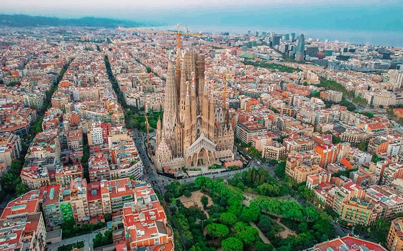 You are currently viewing Barcelona City Breaks Perfect for a Weekend Escape